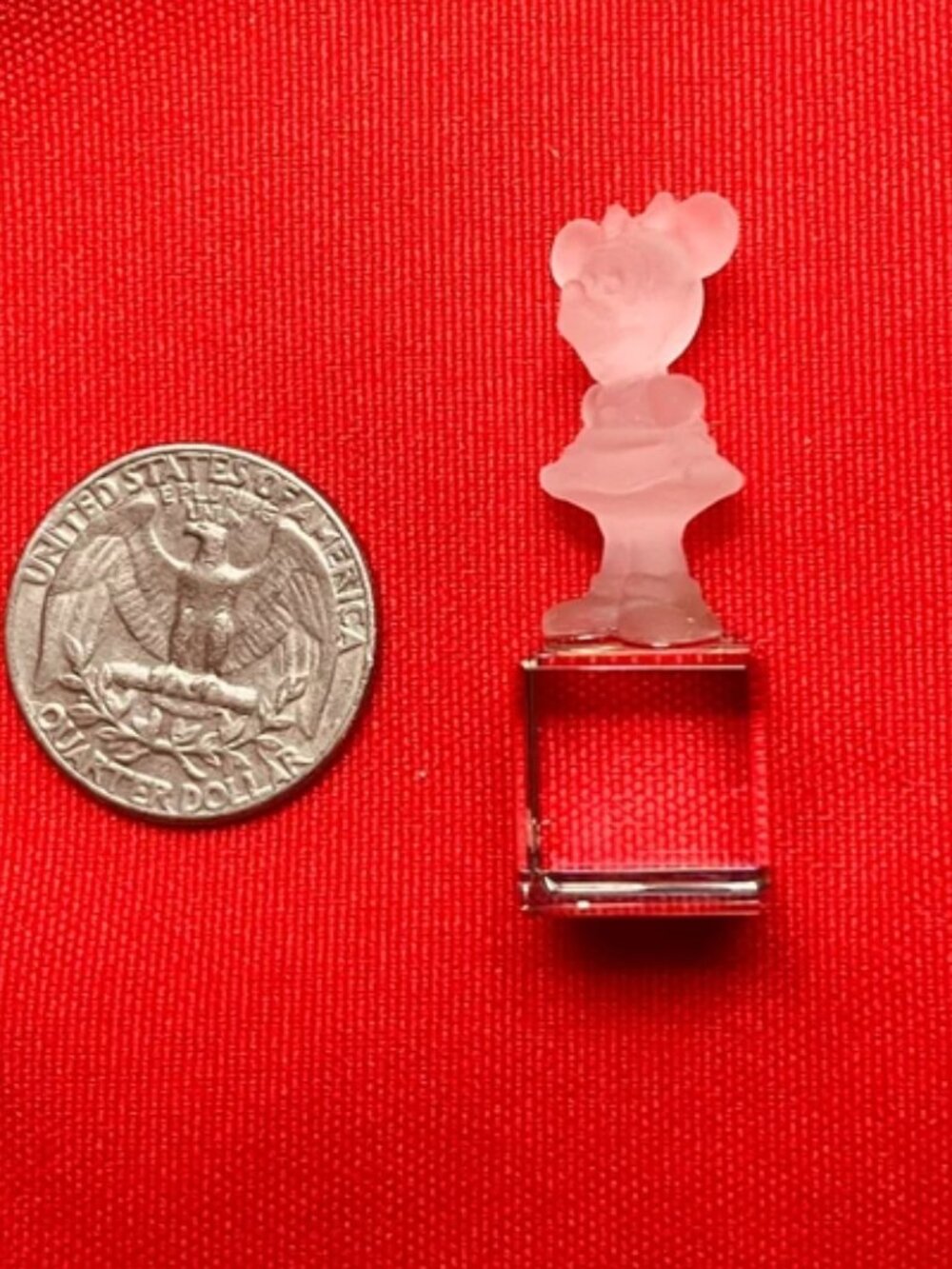 Miniature crystal Minnie Mouse
